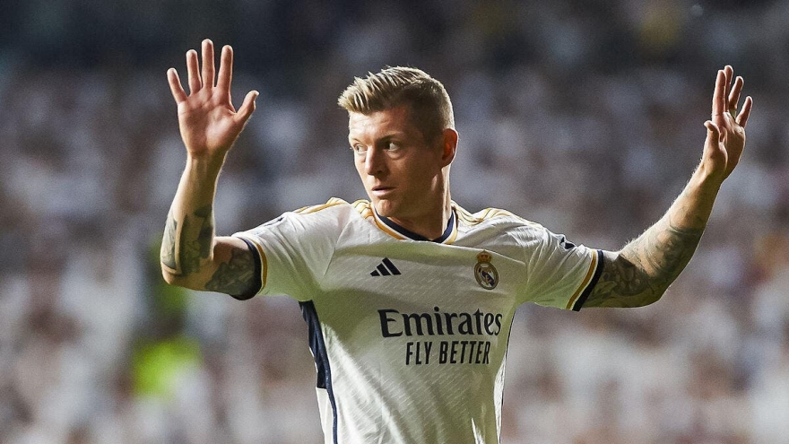 Toni Kroos thông báo giải nghệ